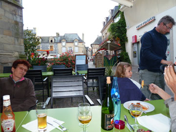 j5-malestroit-resto2.jpg