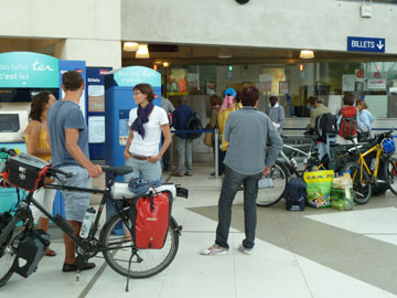 j0-gare-nantes.jpg